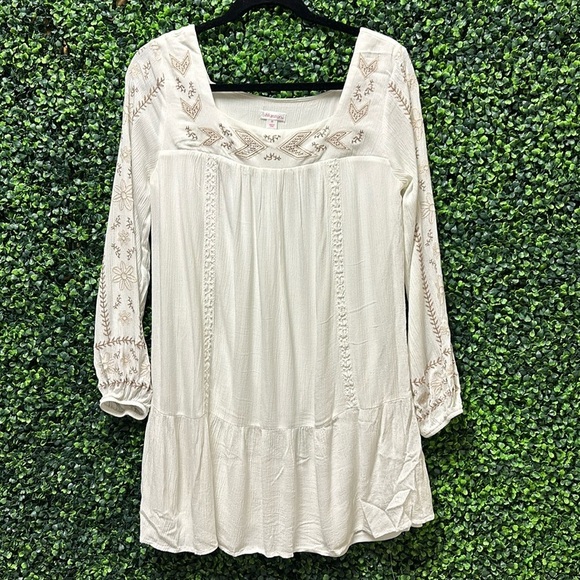 Xhilaration  White bohemian embroidered dress - Picture 4 of 9